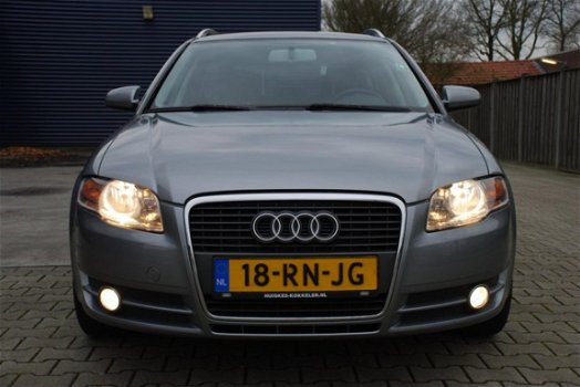 Audi A4 Avant - 2.0 Pro Line klimatronic, navi, nap bijna youngtimer - 1