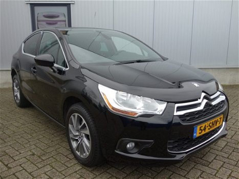 Citroën DS4 - 1.6 e-HDI Chic Automaat Clima Cruise Parksens. NIEUWSTAAT - 1