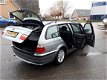 BMW 3-serie Touring - 316i Black&Silver II 2 E EIGENAAR/NAP/APK/AIRCO/NAVI/AUTOMAAT/ZEER GOED/INRUIL - 1 - Thumbnail