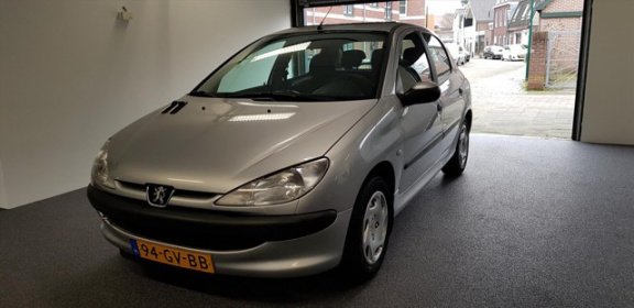 Peugeot 206 - 1.4 5D XT 5drs - 1