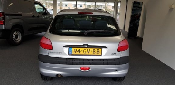 Peugeot 206 - 1.4 5D XT 5drs - 1