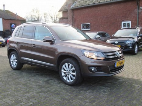 Volkswagen Tiguan - 1.4 TSI SportenStyle - 1