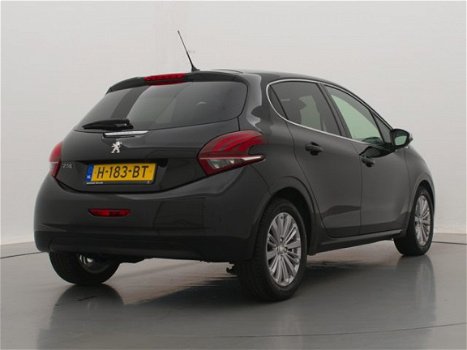 Peugeot 208 - 1.2 82pk Allure | Navigatie | Parkeersensoren | 16