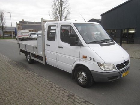 Mercedes-Benz Sprinter - 1