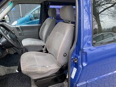 Volkswagen Transporter - 1.9 TD rolstoelbus Export rolstoellift