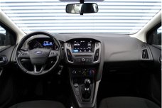 Ford Focus Wagon - 1.0 Titanium Airco, Bluetooth, PDC, LM Velgen