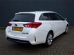 Toyota Auris Touring Sports - 1.8 Hybrid Lease Navigatie Camera Panoramadak - 1 - Thumbnail