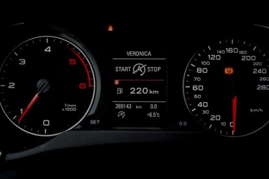 Audi A4 Avant - 2.0 TDI ECC LMV NAVIGATIE CRUISE CD CV+AB - 1