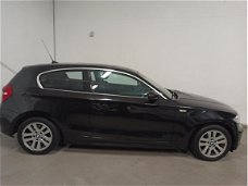 BMW 1-serie - 118i Business Line