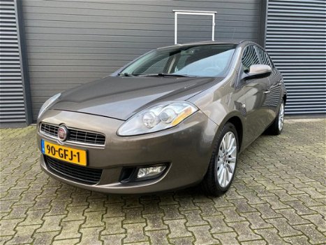 Fiat Bravo - 1.4 Edizione Prima Let op 03-02 t/m 07-02 zijn wij gesloten - 1