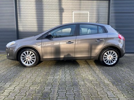 Fiat Bravo - 1.4 Edizione Prima Let op 03-02 t/m 07-02 zijn wij gesloten - 1