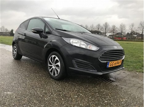 Ford Fiesta - 1.0 Style 2015 met Navi/Airco/Elek pakket/Nwe apk - 1