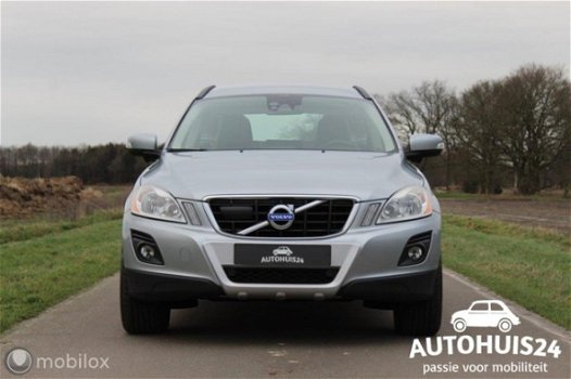 Volvo XC60 - D5 AWD Geartronic Momentum *FULL-OPTION *DriverSupportLine - 1