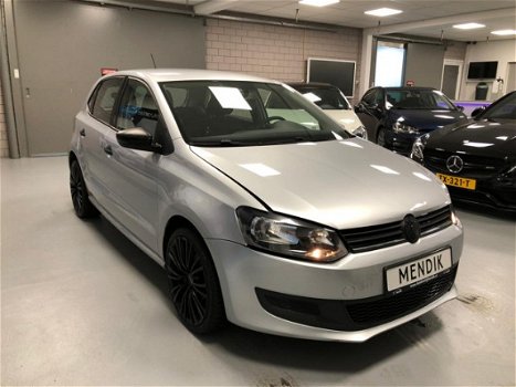 Volkswagen Polo - 1.2 Comfortline zeer lage km - 1