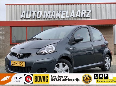 Toyota Aygo - 1.0-12V NAP Nieuw staat Rijklaar Nieuwe banden - 1