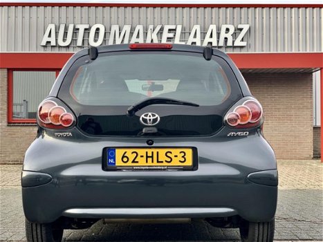 Toyota Aygo - 1.0-12V NAP Nieuw staat Rijklaar Nieuwe banden - 1