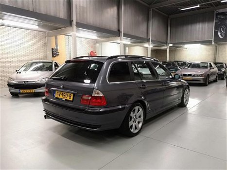 BMW 3-serie Touring - 330D|NIEUWE APK|LEER|AUTOMAAT|NAVI|SCHUIFDAK|GOEDESTAAT - 1