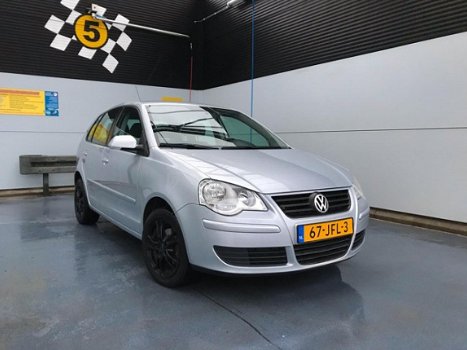 Volkswagen Polo - 1.4-16V Comfortline NL AUTO, 5DRS, AIRCO TOP - 1