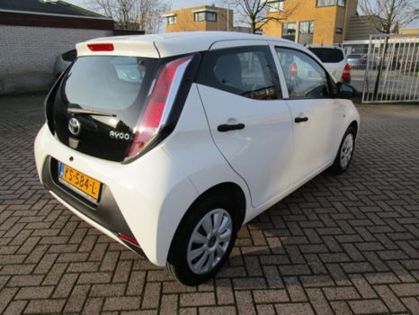 Toyota Aygo - 1.0 VVT-i x-now airco - 1