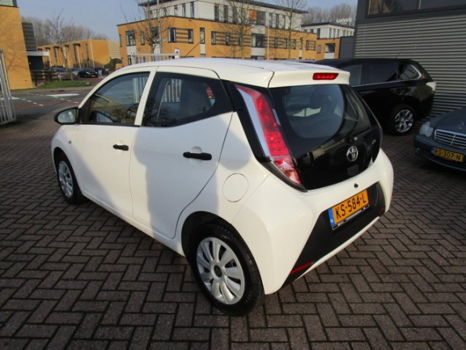 Toyota Aygo - 1.0 VVT-i x-now airco - 1