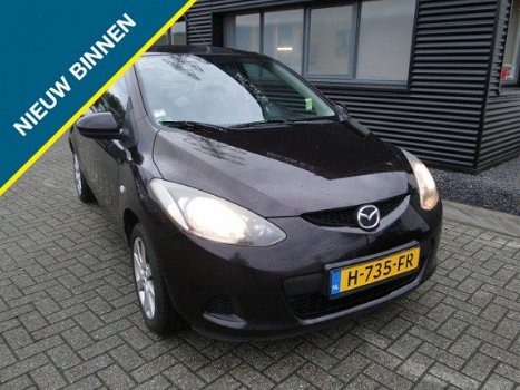 Mazda 2 - 2 1.3 S-VT Exclusive, 2 Set Banden. boekjes, APK - 1