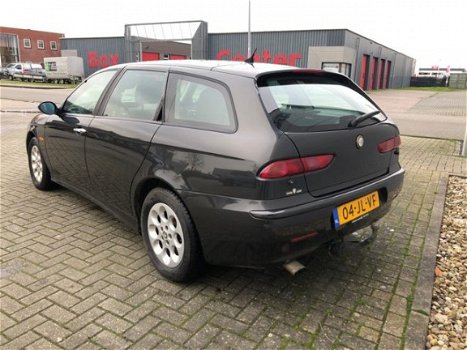 Alfa Romeo 156 Sportwagon - 2.0 JTS Distinctive - 1