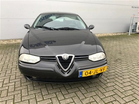 Alfa Romeo 156 Sportwagon - 2.0 JTS Distinctive - 1