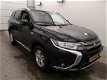 Mitsubishi Outlander - 2.0 PHEV Business Edition | € 21.750 incl. BTW | navigatie | climate control - 1 - Thumbnail