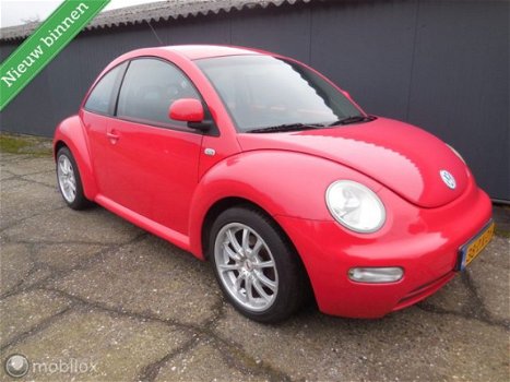 Volkswagen New Beetle - 2.0 Highline Airco 17 - 1