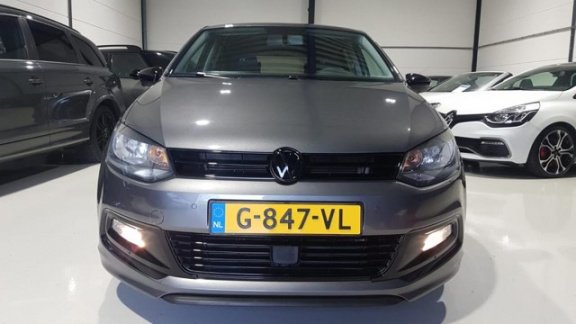 Volkswagen Polo - 1.2 TSI 90pk // R LINE // - 1