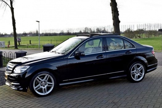 Mercedes-Benz C-klasse - 300 AMG V6 231pk PANO/LEDER/XENON - 1