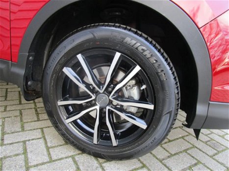 Nissan Qashqai - 1.2 116pk Acenta PDC-17 INCH-AUTOMATISCHE AIRCO-METALLIC - 1