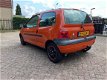 Renault Twingo - 1.2 Comfort Rijdt en schakelt perfect 100% technisch in orde APK TOT MAART 2020 - 1 - Thumbnail