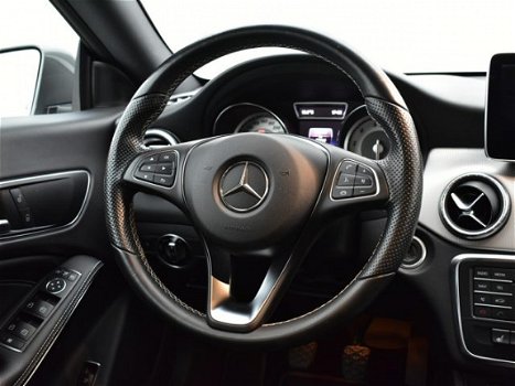 Mercedes-Benz CLA-Klasse - 180 Urban BS03877 | Airco | Navi | Xenon | LED | Parkeersensoren V+A | St - 1