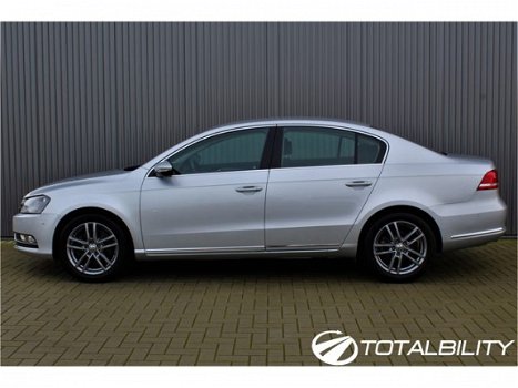 Volkswagen Passat - 1.6 TDI Comfortline Executive Edition - 1