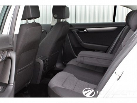 Volkswagen Passat - 1.6 TDI Comfortline Executive Edition - 1