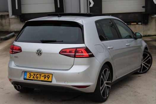 Volkswagen Golf - 2.0 TDI GTD 184 PK 2015 Edition 40 | Pano | adap - 1