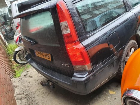 Volvo V70 - 2.4 Bak schakelt niet - 1