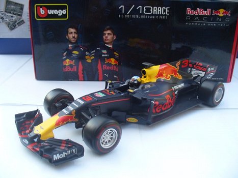 Bburago 1/18 Red Bull RB13 Daniel Ricciardo F1 2017 - 1