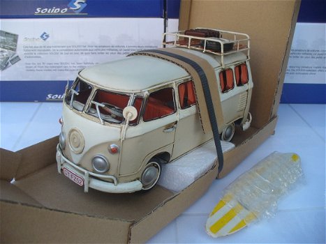 Tinlate Collectables 1/18 VW Volkswagen T1 Bus Camper + Surfboard - 2
