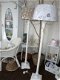 Wit brocante vloer lampen voet. - 2 - Thumbnail