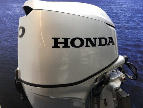 Honda 40 / 60 pk Heeft computer van een 60 levert dus 60 pk - 1