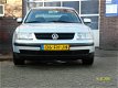 Volkswagen Passat - 1.8-5V Comfortline - 1 - Thumbnail