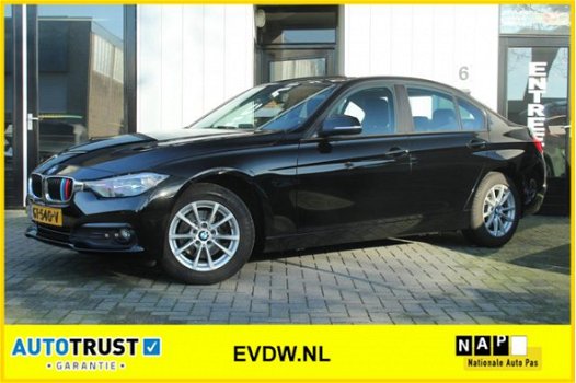 BMW 3-serie - 316d Corporate Lease Essential Automaat, Navigatie - 1