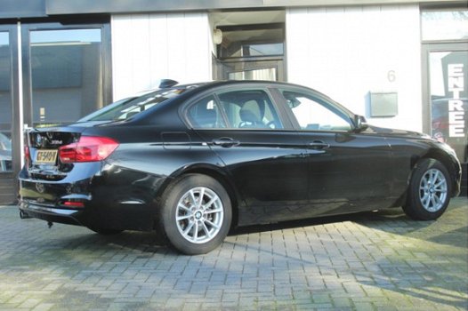 BMW 3-serie - 316d Corporate Lease Essential Automaat, Navigatie - 1