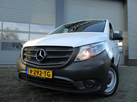 Mercedes-Benz Vito - 111cdi lang met airco , camera , navigatie , pdc - 1