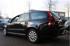 Volvo V50 - 1.6D Kinetic Climate control Trekhaak Zondag a.s. open