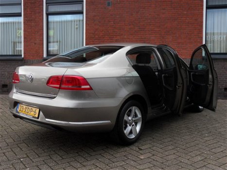 Volkswagen Passat - 1.4 TSI Comfort Executive Line BlueMotion Eerste eigenaar - 1