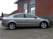 Volkswagen Passat - 1.4 TSI Comfort Executive Line BlueMotion Eerste eigenaar - 1 - Thumbnail