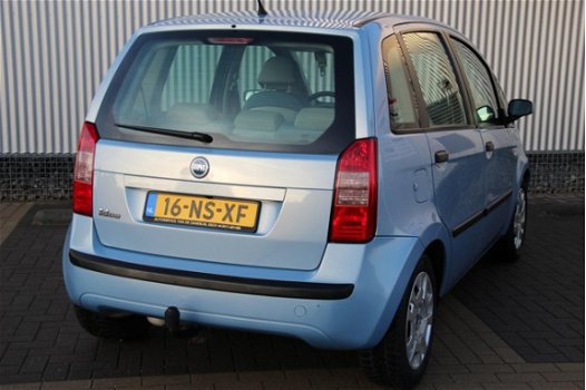 Fiat Idea - 1.4-16V Dynamic Airco Stuurbekrachtiging Radio/CD USB/AUX aansluiting Trekhaak Zeer nett - 1